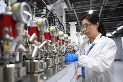 新材料技術開發(fā) 西部大開發(fā)中特色優(yōu)勢產(chǎn)業(yè)的核心引擎